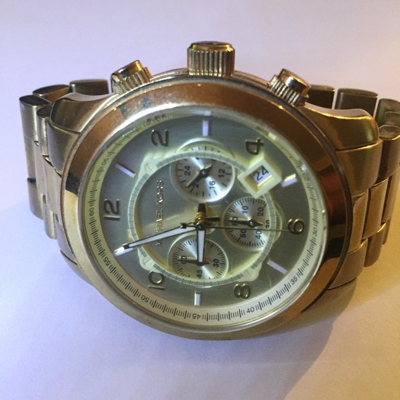 Michael Kors Men's Chronograph Runway Watch - Picture 3 of 5